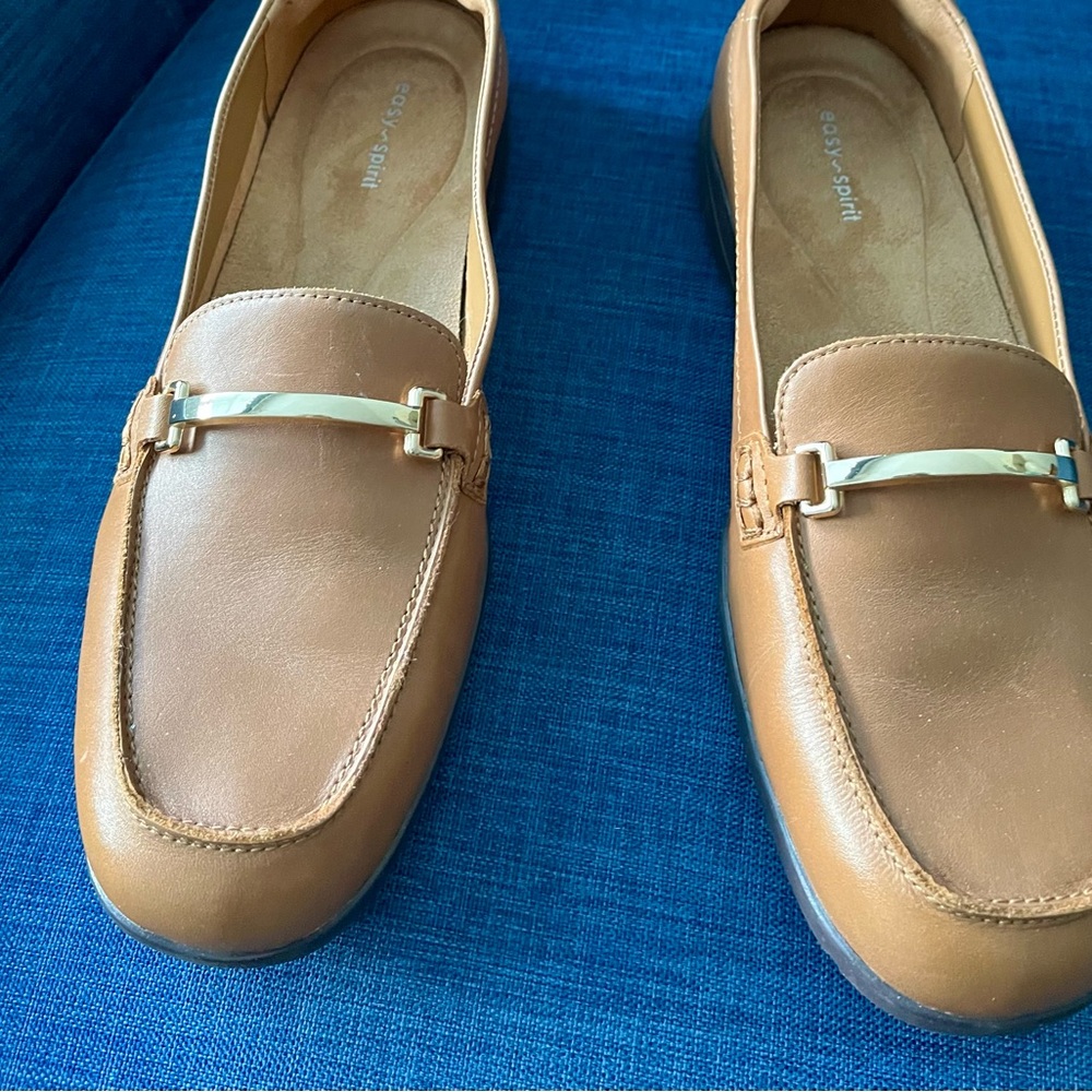 Easy Spirit Womens Brown/Tan Loafers